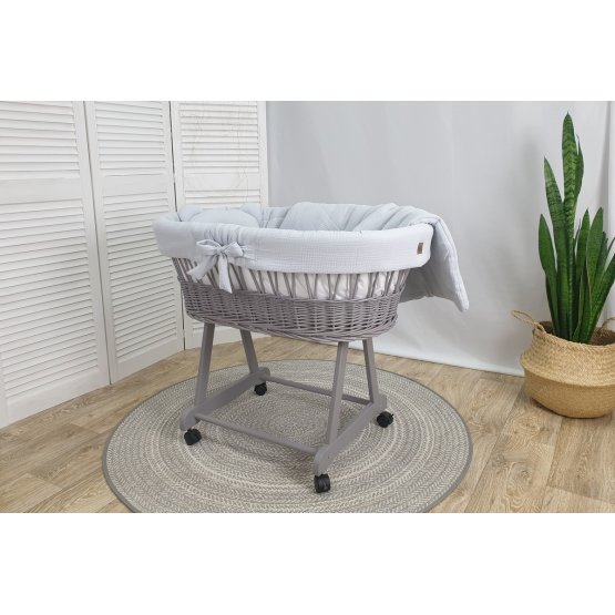 Rieten bed met uitrusting voor baby - grijs